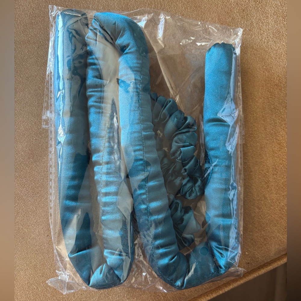 Effortless Beauty Heartless Curler Teal New Small Hair Health